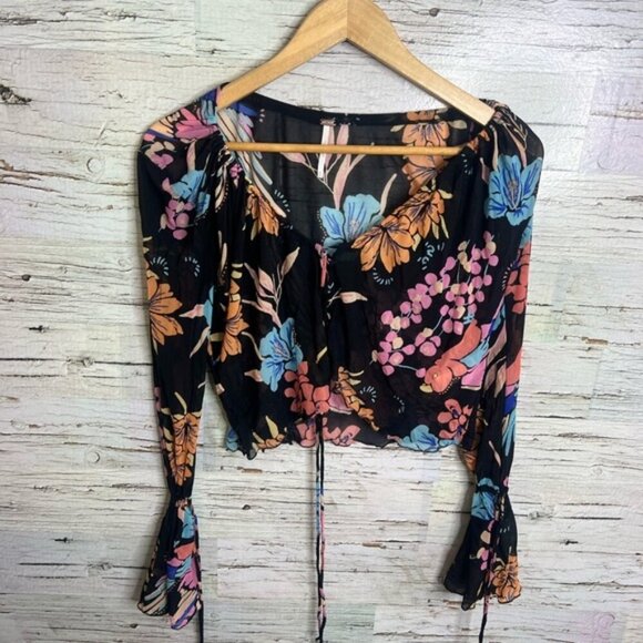 Free people xs floral black blouse crop - Picture 1 of 9